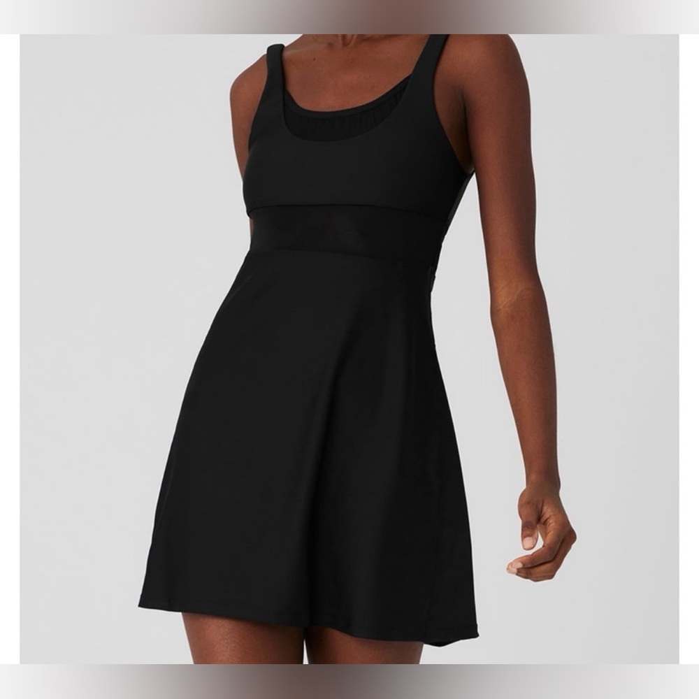 ALO Yoga Airlift Double Trouble Tennis Dress Mini Sz XS Mesh Black Pocket Shorts